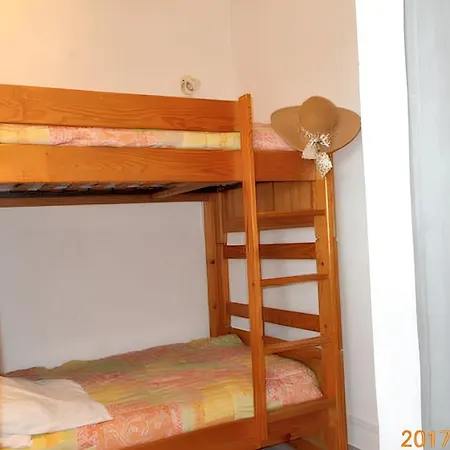 Au Grau-du-roi Avec Piscine Partagee Apartament